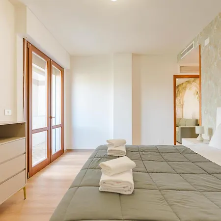 Apartament Lily Flat - 15 Min From & Free Parking *