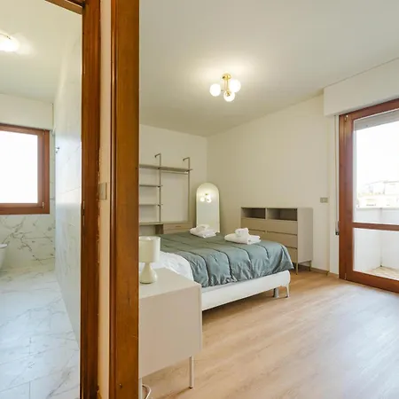 Lily Flat - 15 Min From & Free Parking Apartament Wenecja