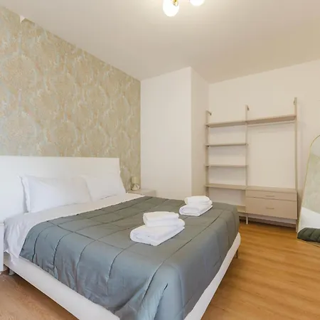 Lily Flat - 15 Min From & Free Parking * Wenecja